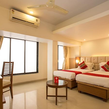 Oyo 2026 Hotel Aishwarya Residency Нави Мумбай Екстериор снимка