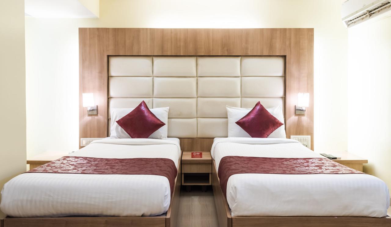 Oyo 2026 Hotel Aishwarya Residency Нави Мумбай Екстериор снимка