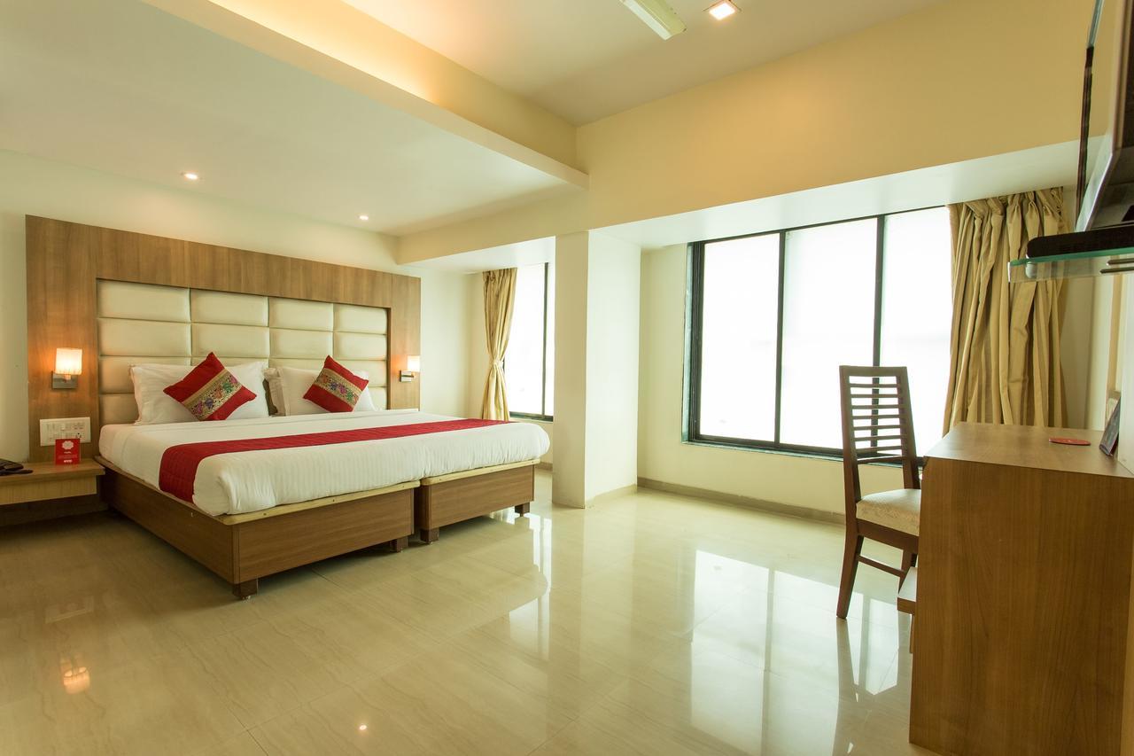 Oyo 2026 Hotel Aishwarya Residency Нави Мумбай Екстериор снимка